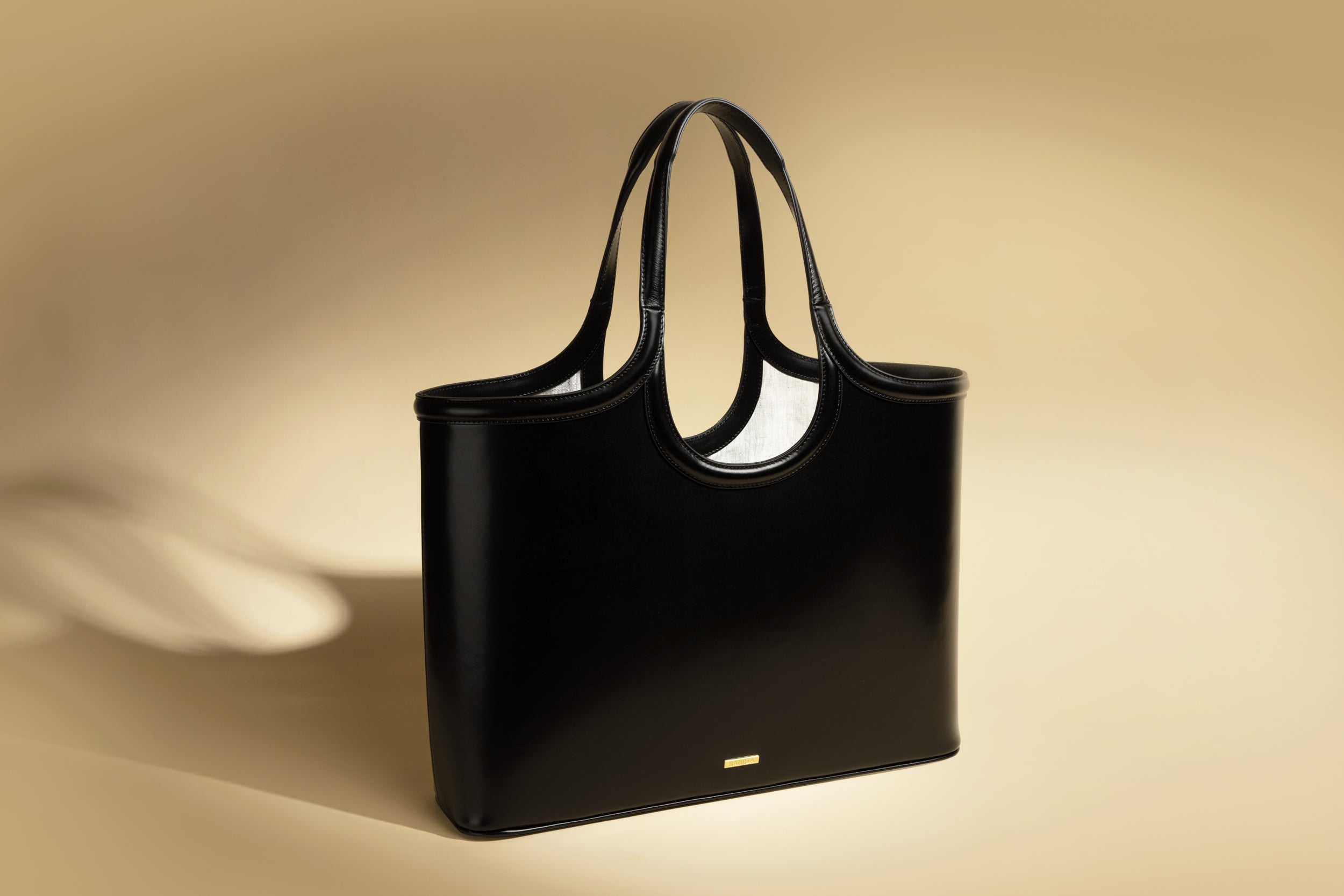 THE BACOLI TOTE