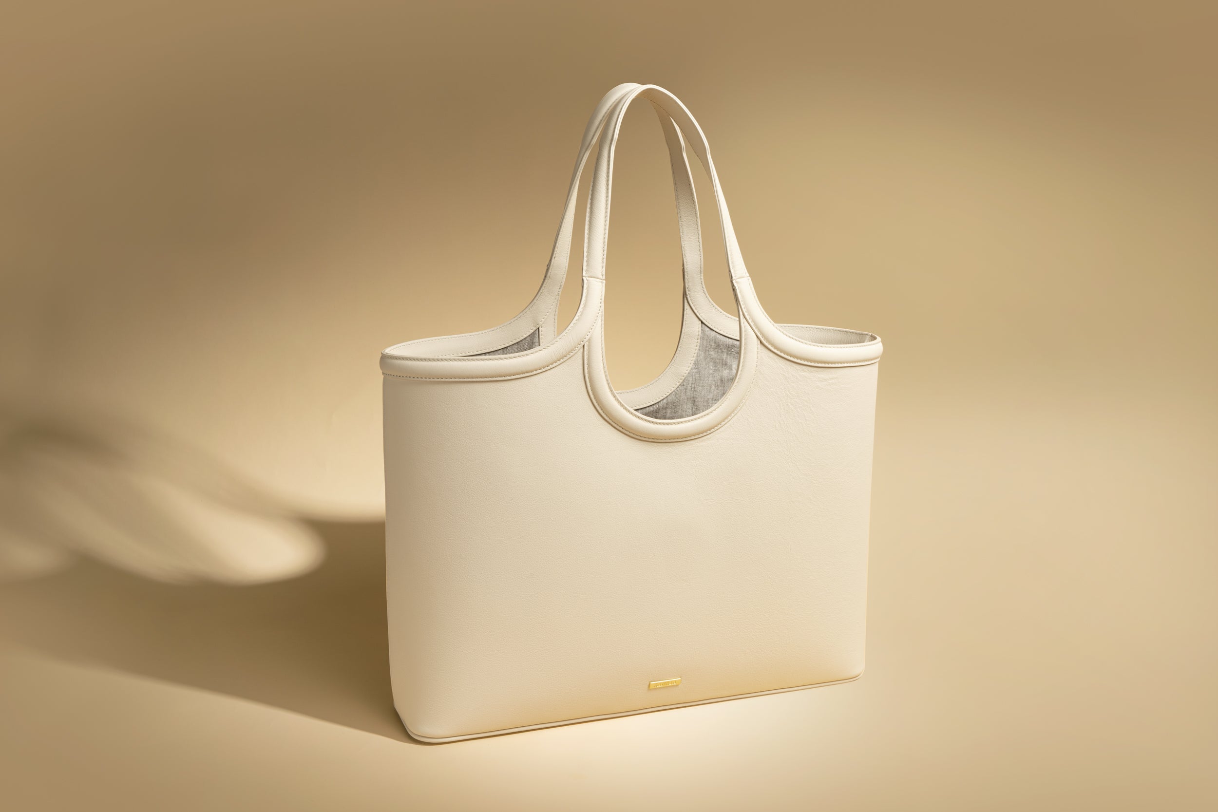 THE BACOLI TOTE